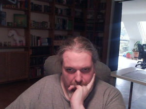 Der Mausebär auf der Suche nach Themen